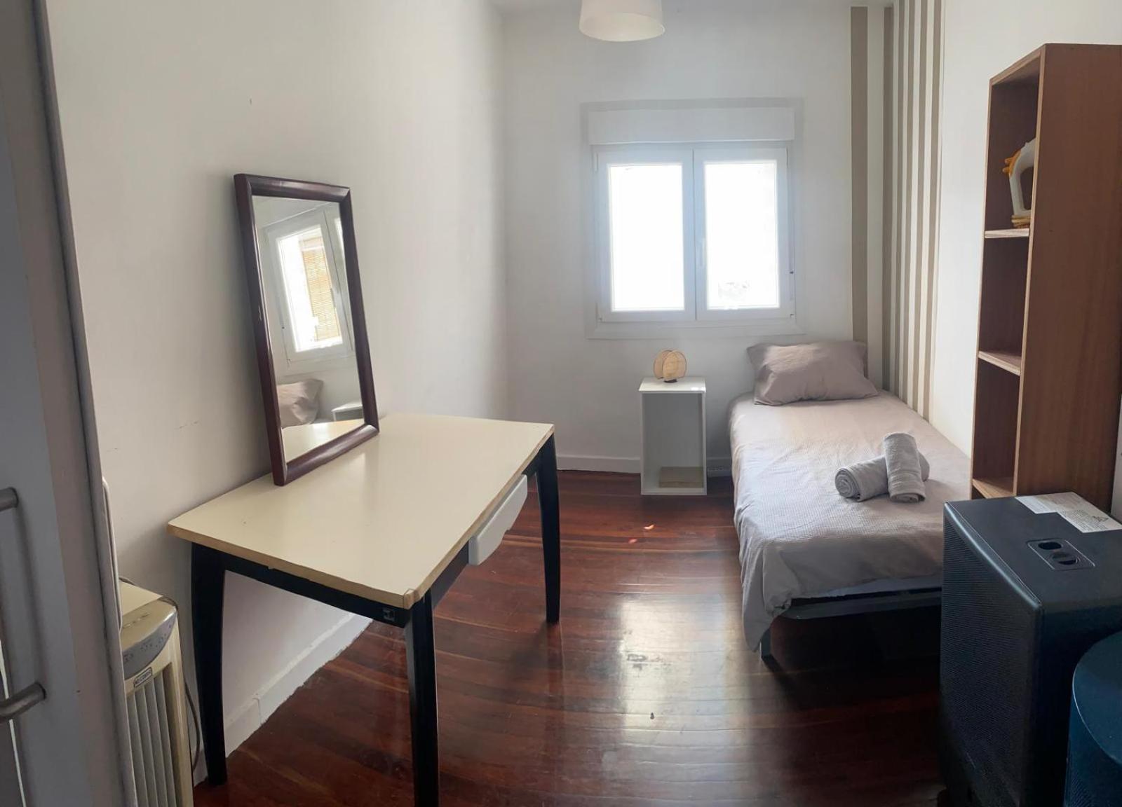 Appartement Avec Terrasse Santoña Eksteriør billede